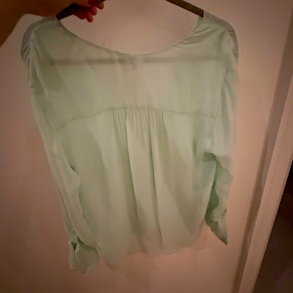 🍀* Aritzia Babaton Mint- silk sheer blouse with button/ strap to roll sleeves🍀 - Picture 4 of 7